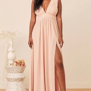 Bought it for my wedding but didn’t end up wearing it.